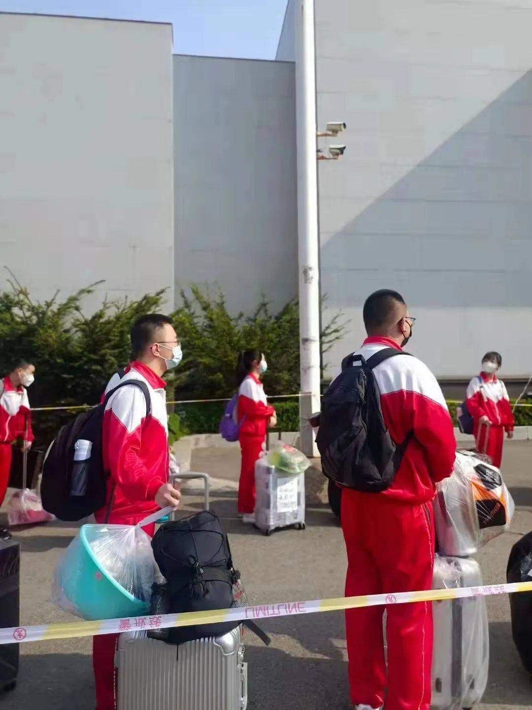 鲅鱼圈高三复课 | 学校用心,家长放心,学生安心_进行_防疫_师生