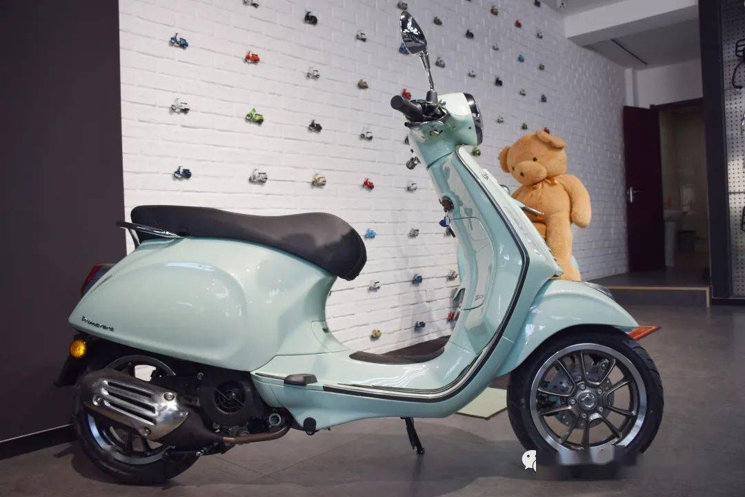 现车出售春意盎然应景而来vespaprimavera薄荷绿