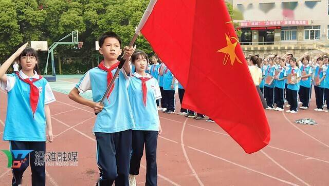 沿滩中学:珍藏记忆续担当 青春为国奉献力量