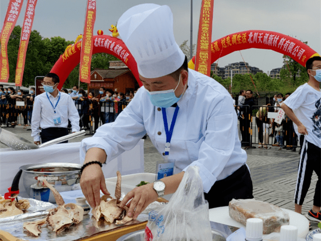 溢出屏幕的香味~北川美食节羊肉飘香!_县人民政府_菜品_何强正