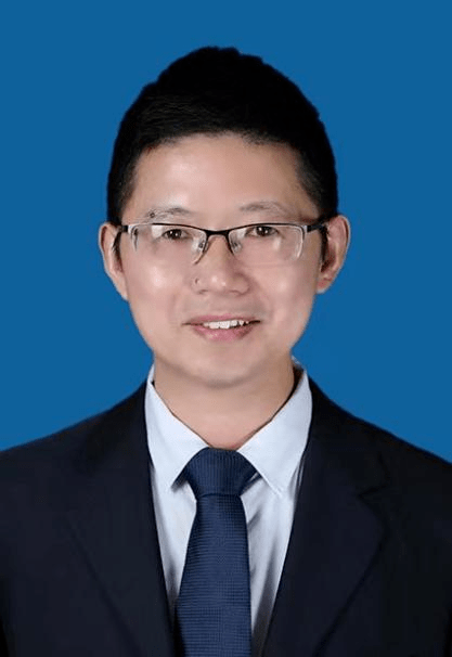 与工商管理学院教授,博士生导师,城市经济系主任陈立中"从长周期看,房