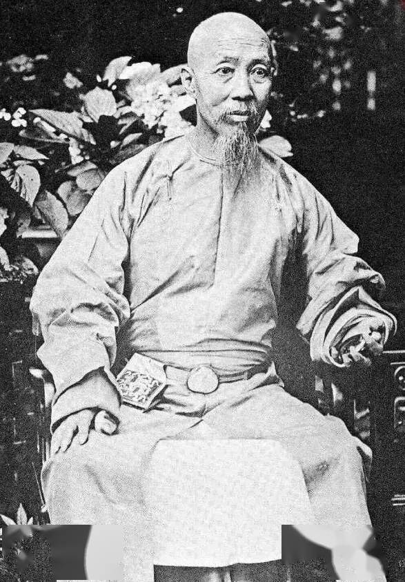 25张晚清老照片看看真实的历史穷人连裤衩都穿不起