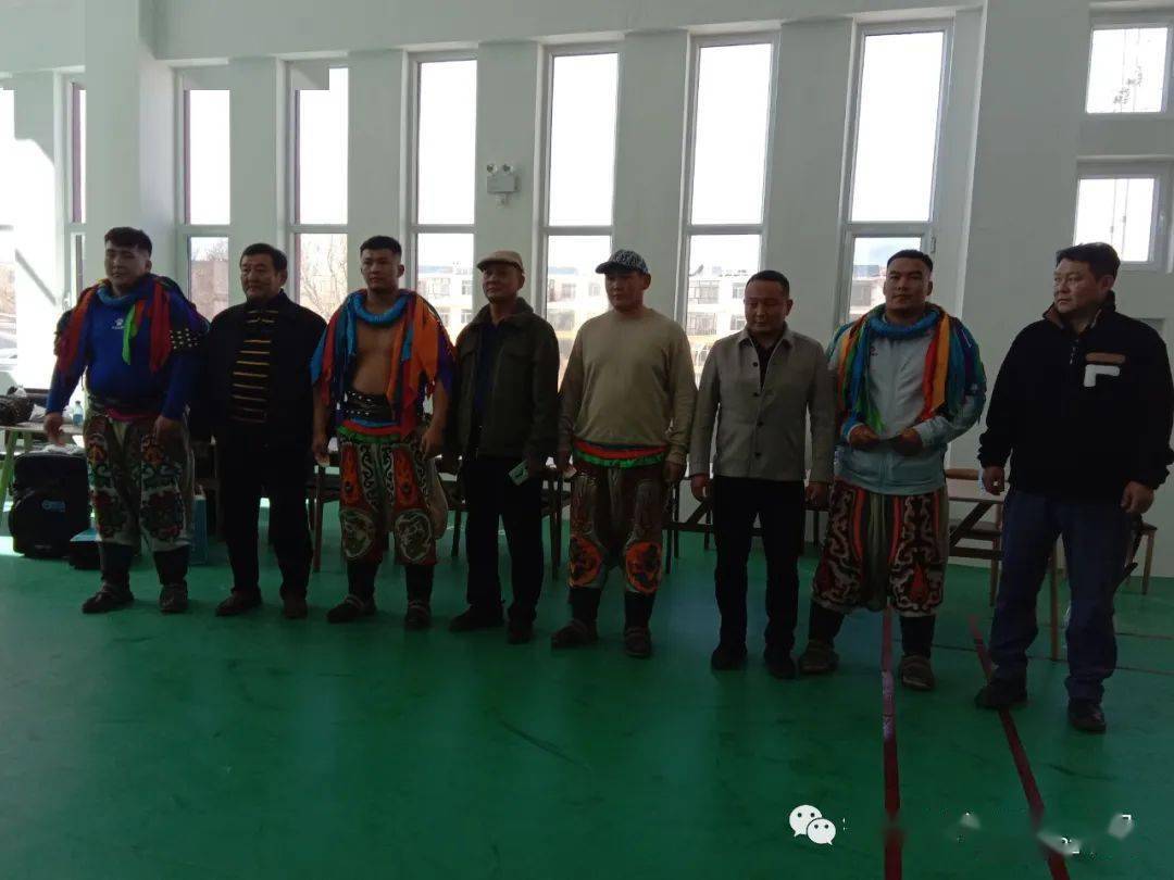 本次搏克赛选手来自白旗,阿巴嘎旗,东苏旗,西苏旗,正蓝旗,巴林右旗