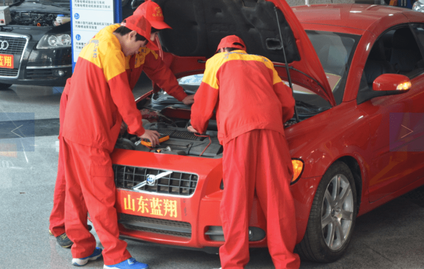 蓝翔技校家族内部再起纷争校长女儿实名举报母亲非法转移房款