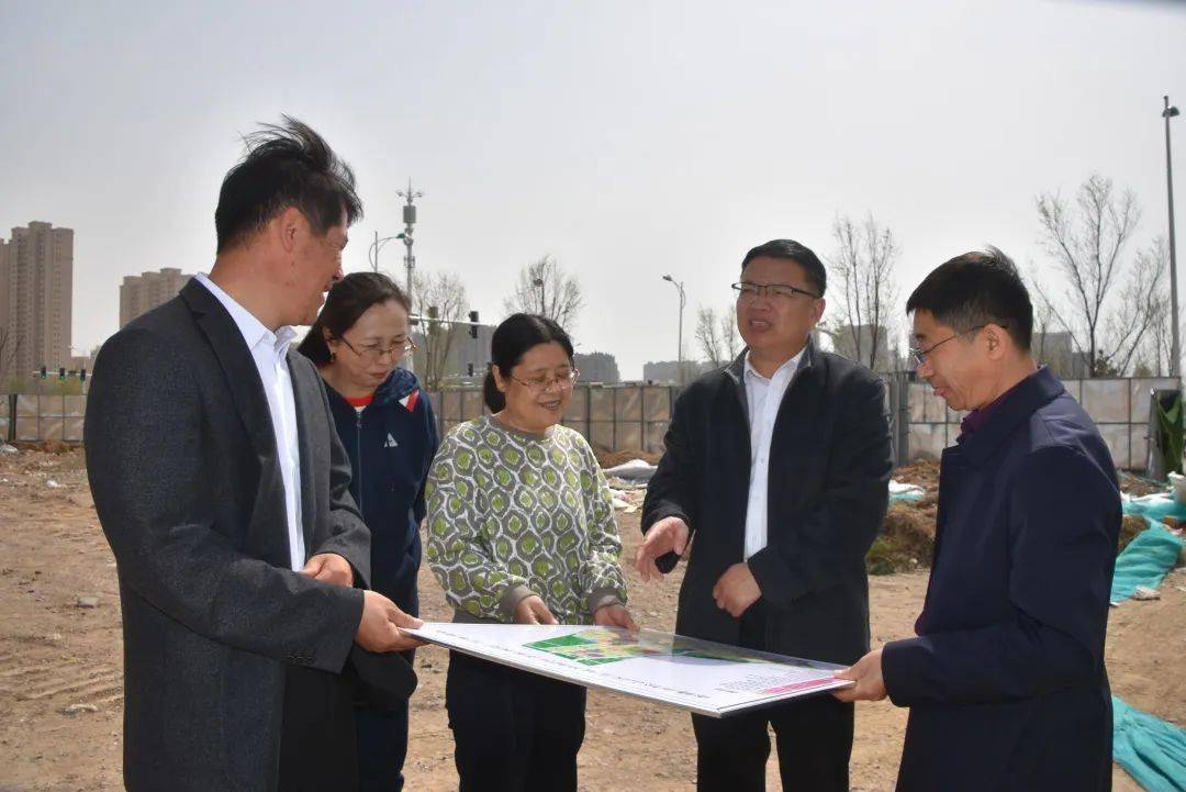 近日,赤峰市体育局局长张吉信带队,对松山区今年的全