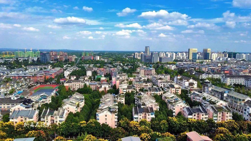 阿坝人,这个五一邀你玩转山水文旅现代城!_都江堰_城市_古堰