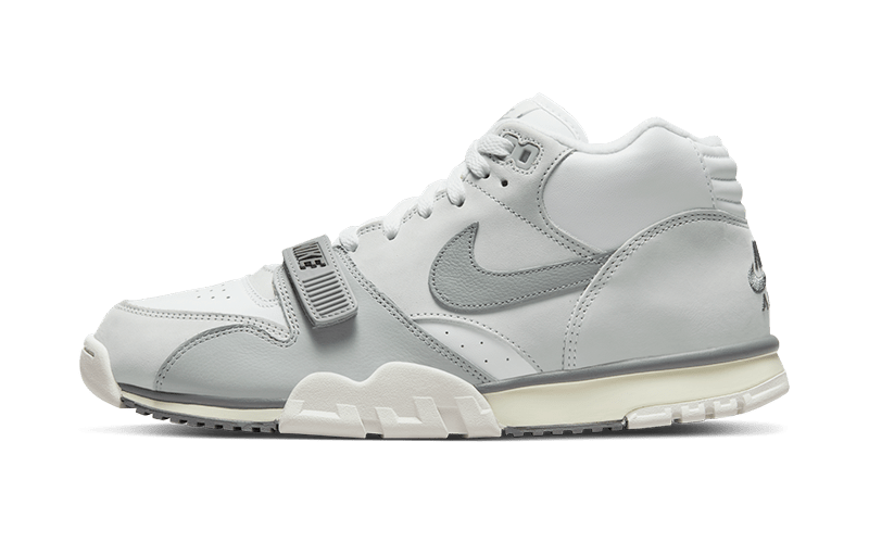 发售nikeairtrainer1photondustandlightsmoke