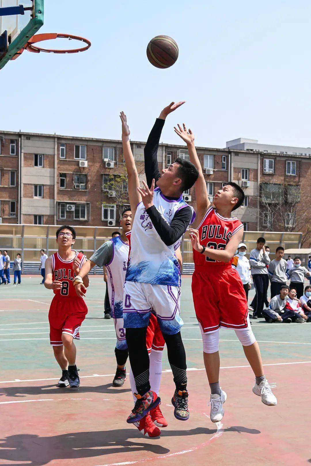 学生风采丨青出于篮精益球精海实初二年级篮球比赛