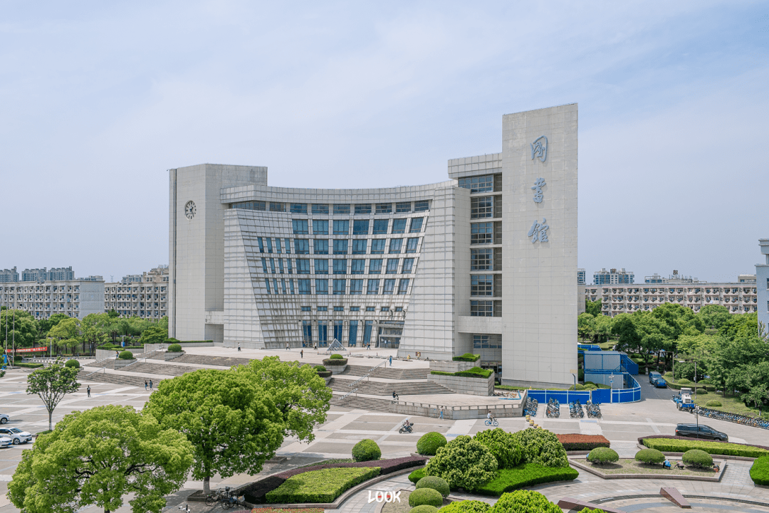 look | 2022年高校测试题(上海卷)_区域_空白_大学