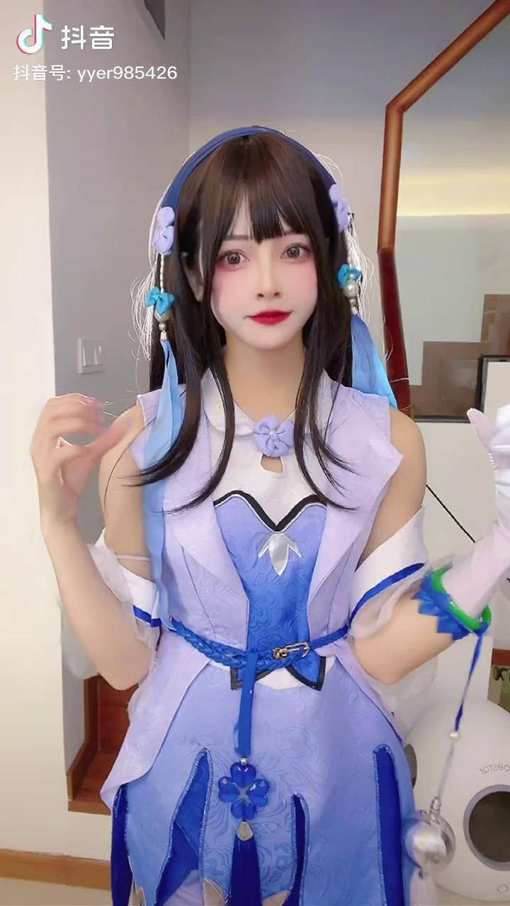 王者荣耀cos西施今天去买衣服看到一件喜欢的衣服只有m码了可惜我是s