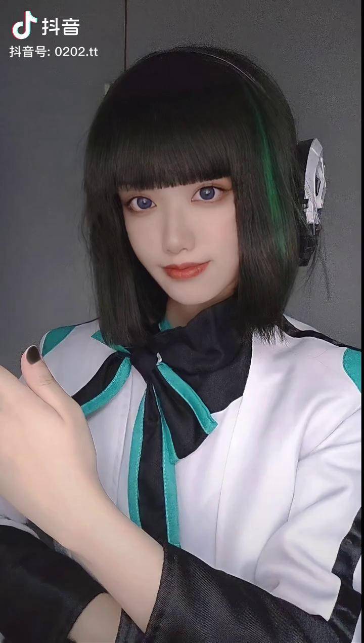 "或人先生,请用这个."伊兹 假面骑士01 cos