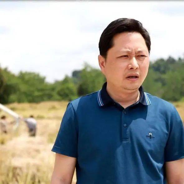 县委农办主任,资中县农业农村局党委书记,局长李黎说:"今年我县结合产