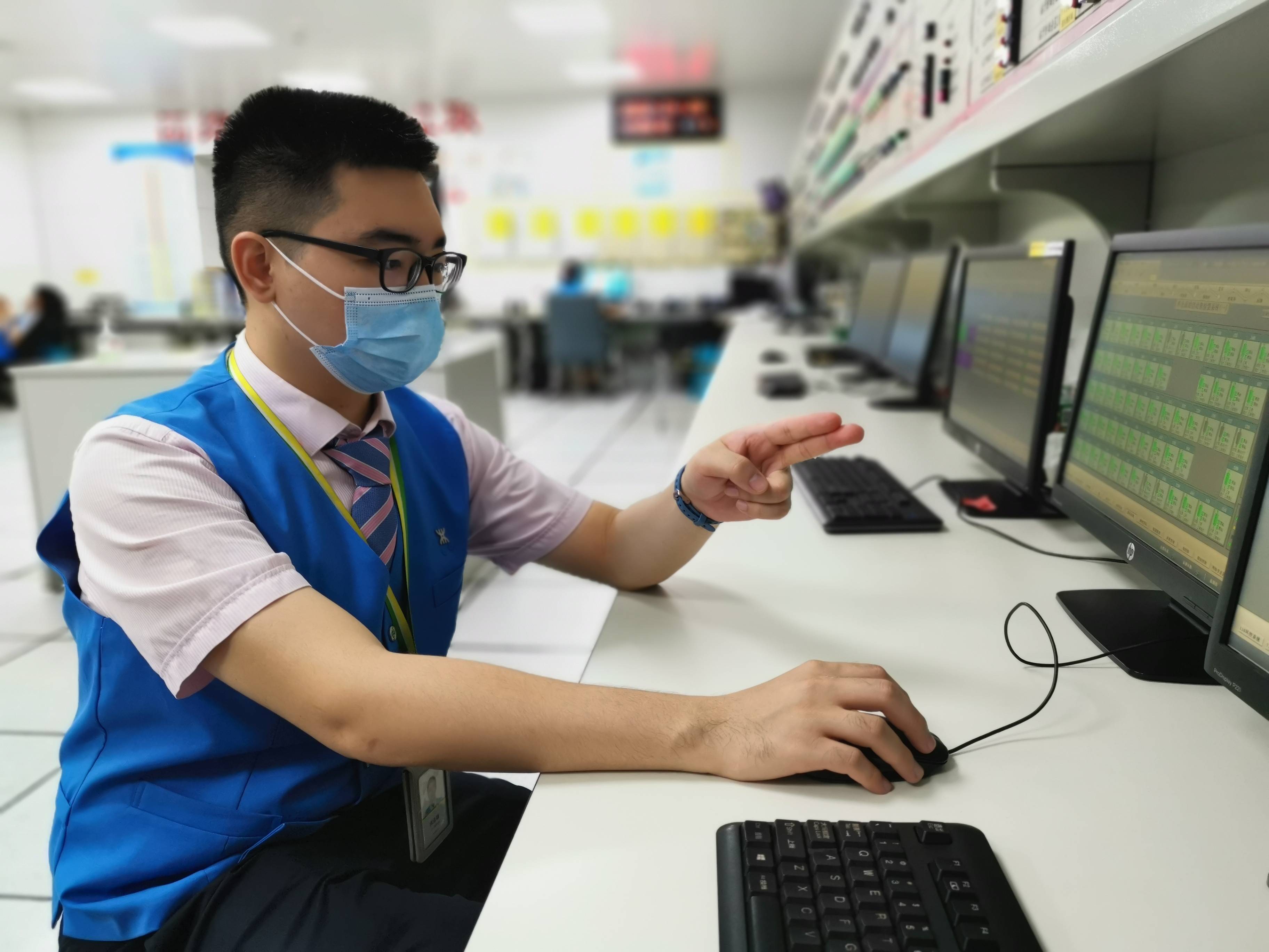 我的奋斗日记③深圳地铁值班员站好自己每一班岗让乘客心里更踏实