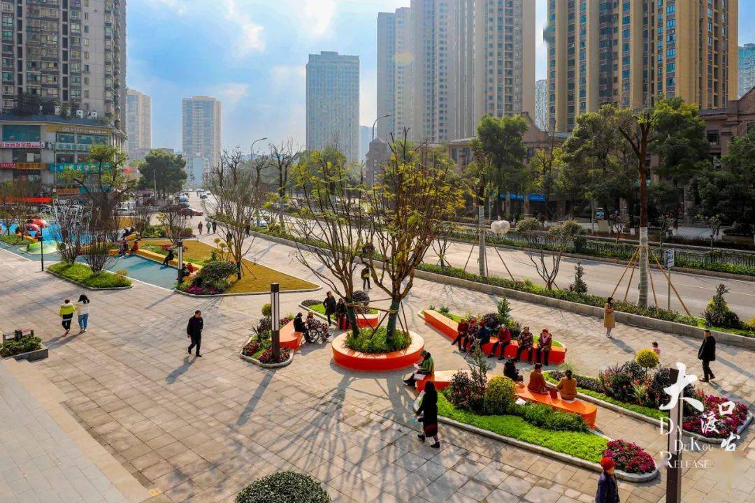 大渡口人的幸福街头游园生机盎然小而美