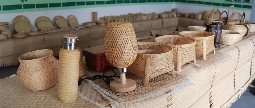 【奋进新征程 建功新时代】甲寅镇：深挖传统优势产业潜能，“竹”牢乡村振兴之基_竹编_普村_红河县