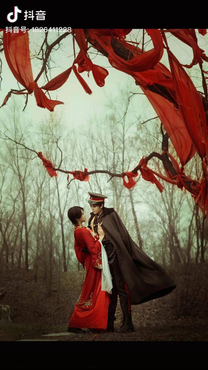 我家那口子也不积极营业啊coc北幽千暮cos启红典狱司民国