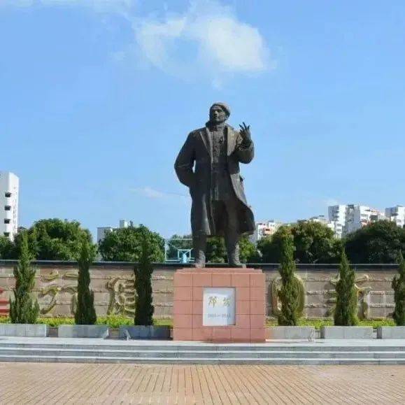 邓发纪念中学2022年秋季招生简章！初中准毕业生和体艺特长生看过来..._云浮市_术科_成绩