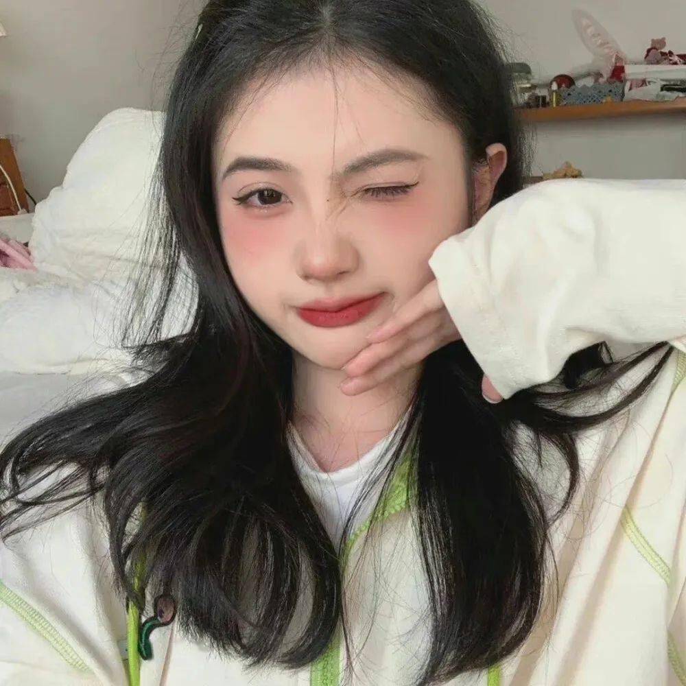 甜蜜暴击的微信头像