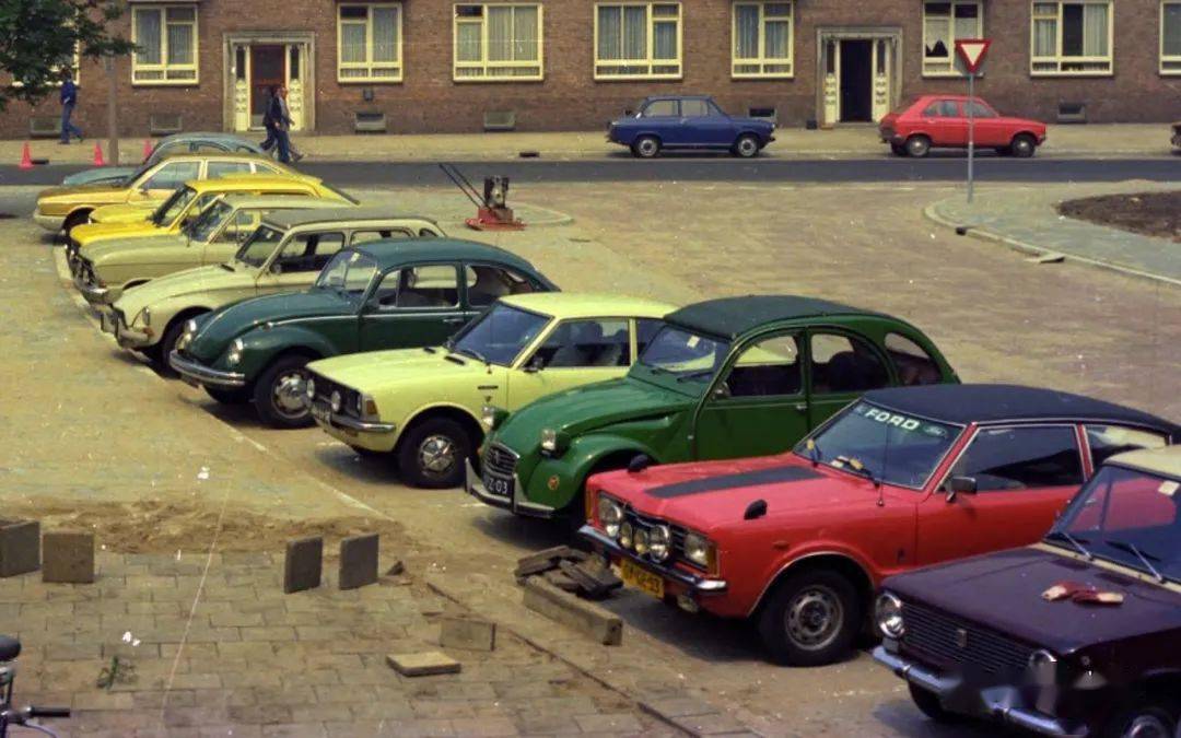 上世纪70,80年代荷兰街头的苏联拉达轿车_搜狐汽车_搜狐网