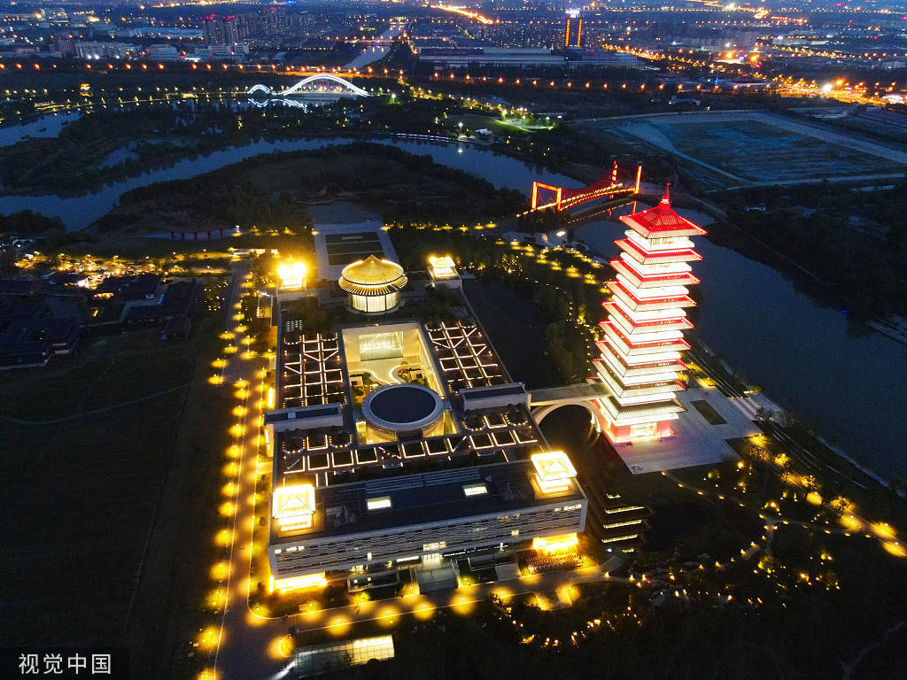 中国大运河博物馆夜景流光溢彩