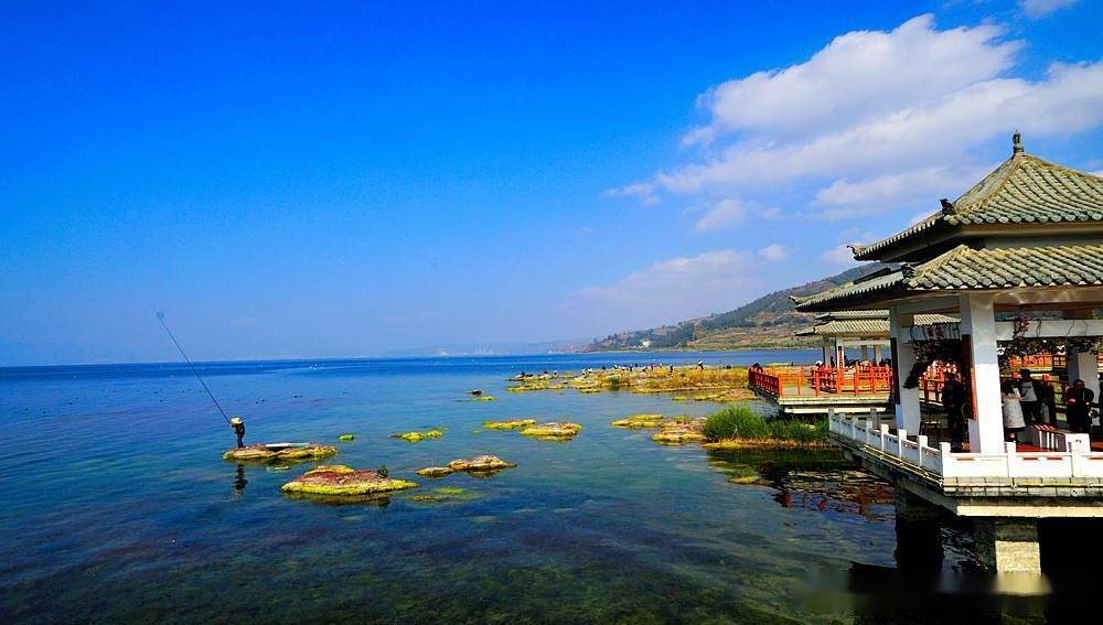 云南澄江东岸仙湖湾_景区_湖面_湖水