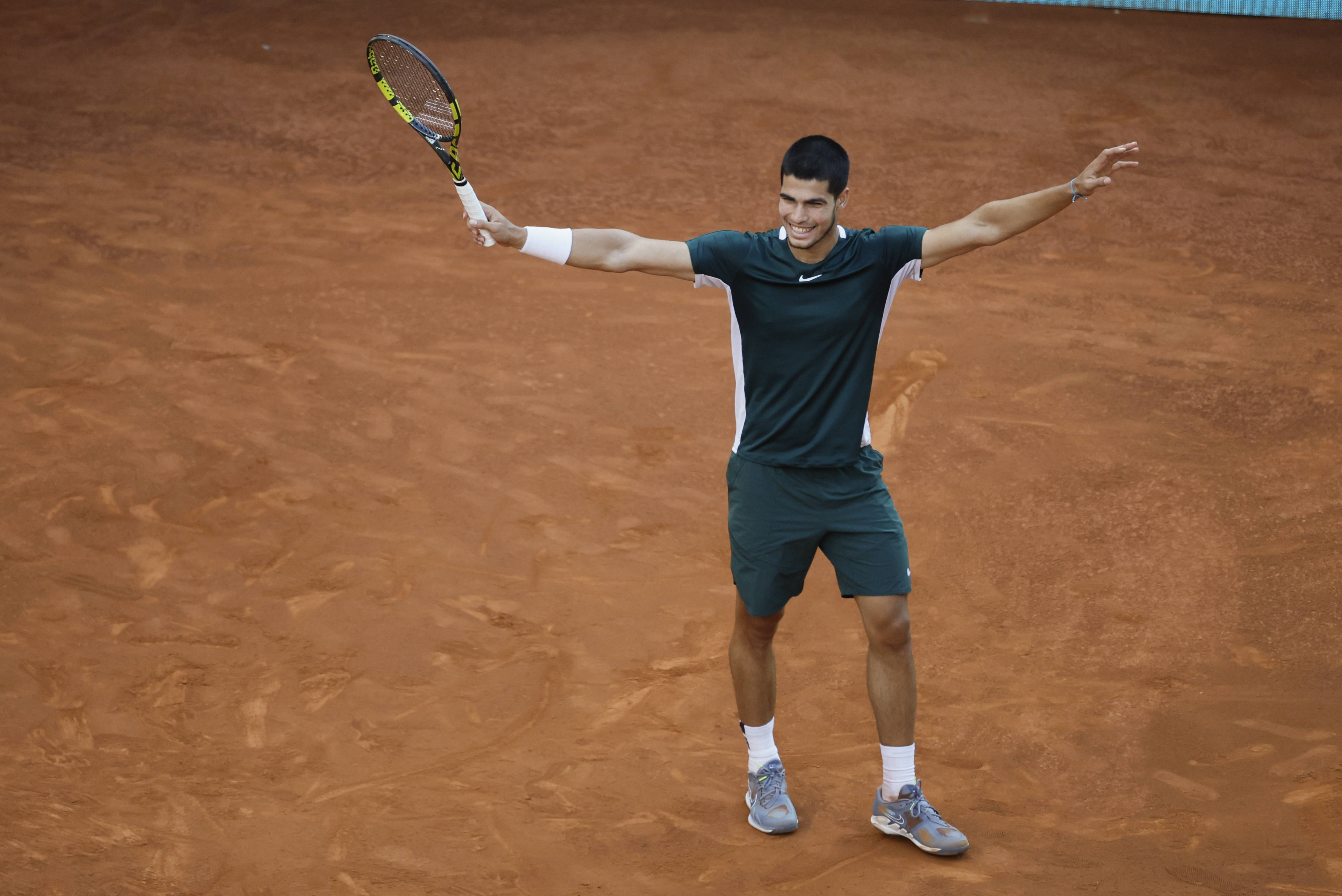 网球马德里公开赛阿尔卡拉斯夺冠