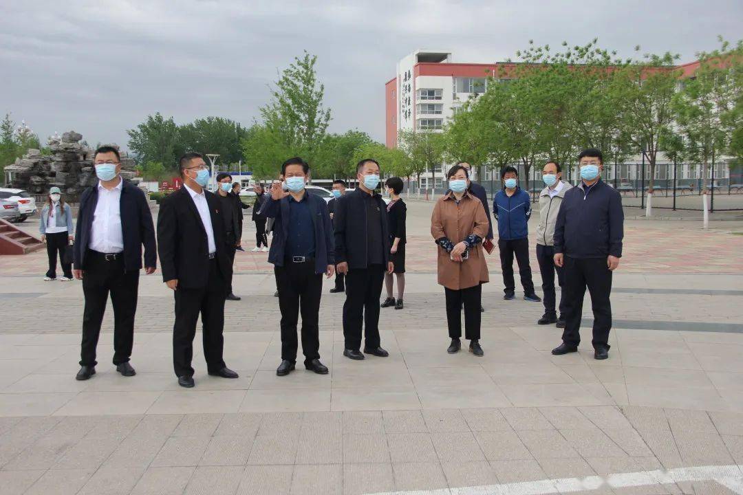 主任陈宝明一行深入涿鹿中学调研高中学校发展情况,县委教育工委书记