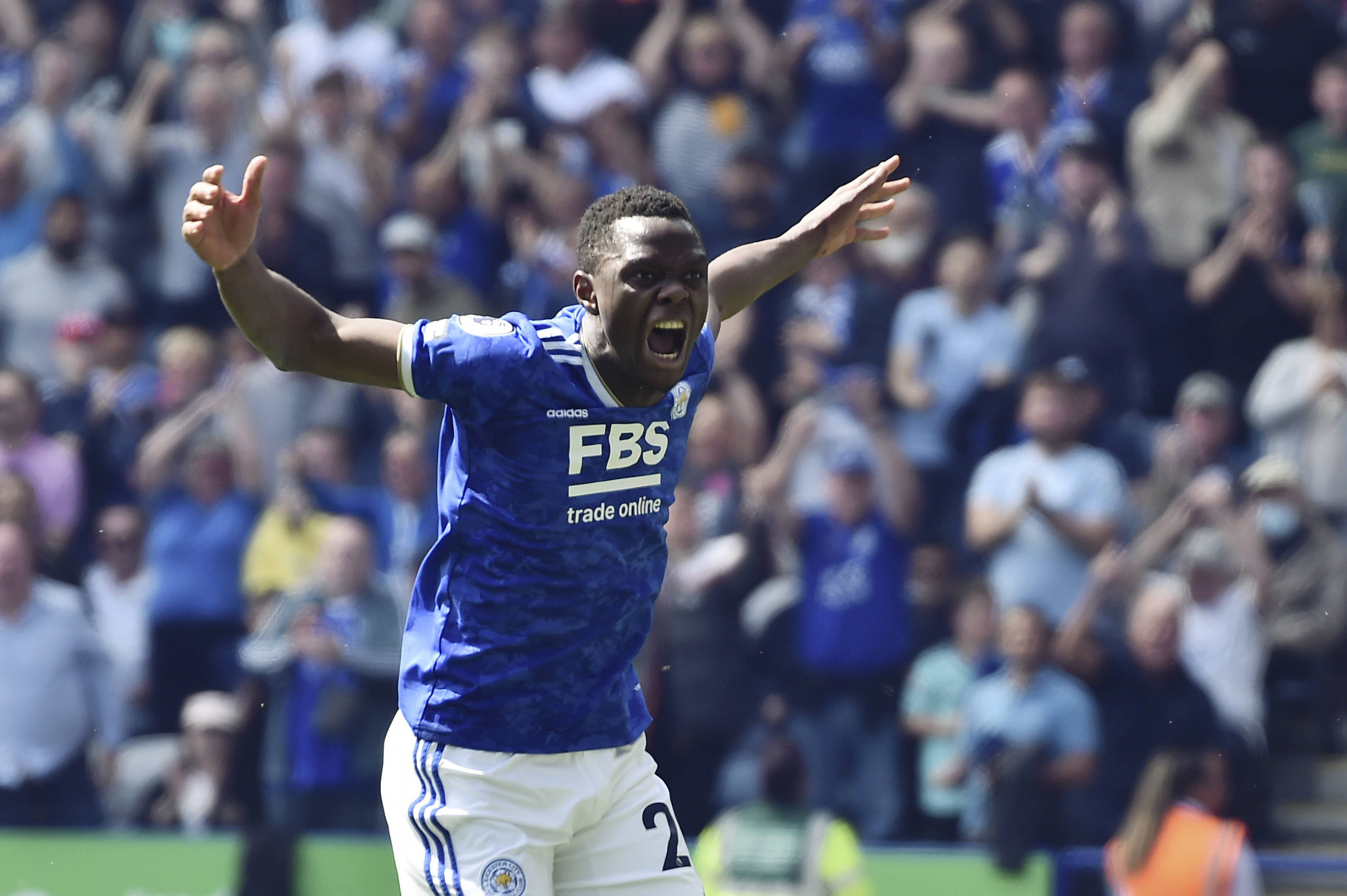 足球——英超:埃弗顿胜莱斯特城