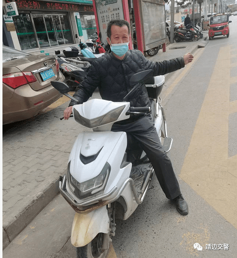 靖边驾乘电动车不戴头盔大曝光