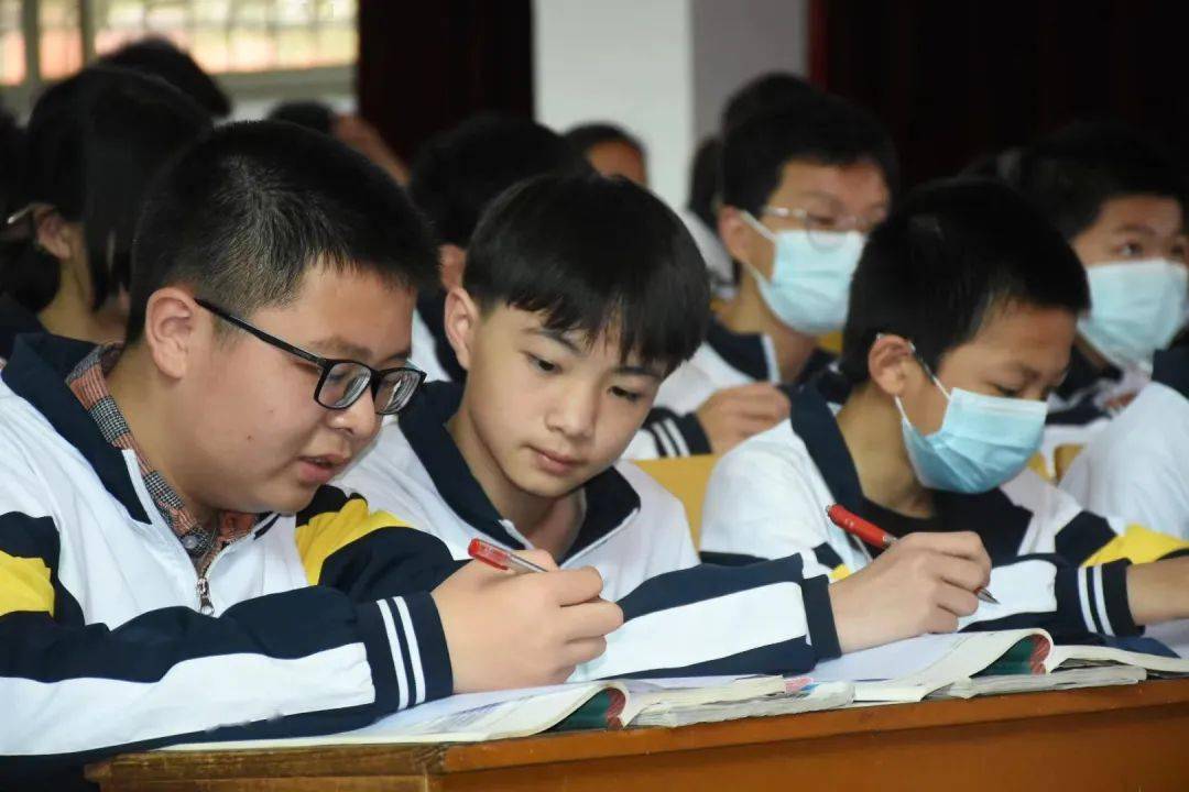 【教学直通车】2022年兴国县初中语文课堂教学比赛在兴国七中举行