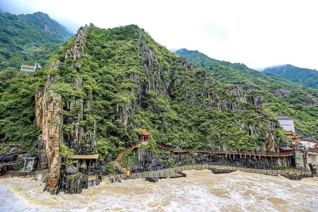 石門棧道諸葛古鎮此外,武侯墓,褒河棧道,石門棧道,諸葛古鎮,定軍山古