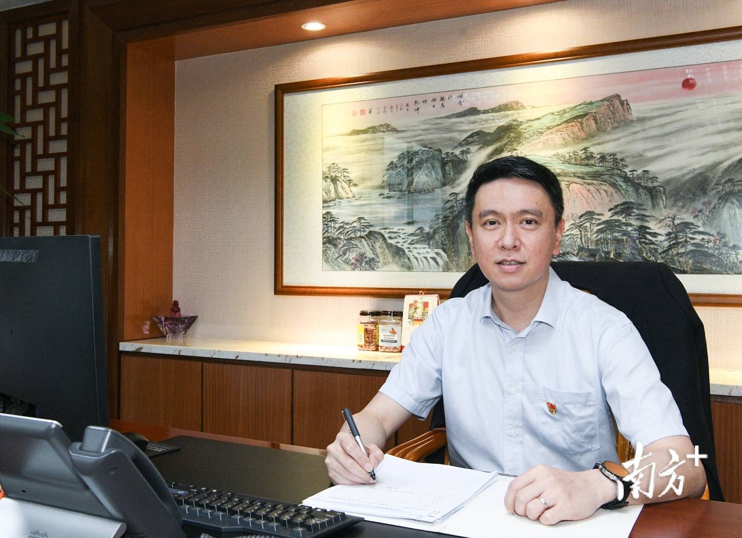 中国农业银行梅州分行行长陈涛当好两个银行助推苏区振兴发展