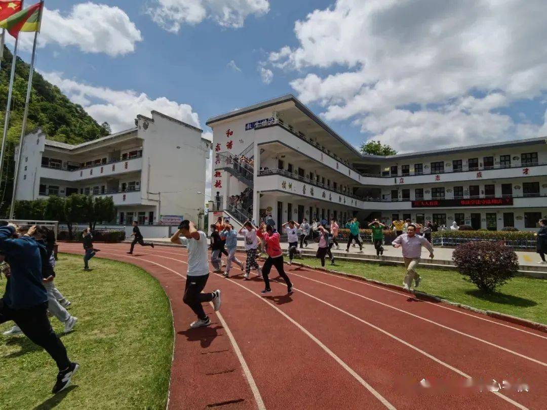 全县各级共青团,少先队组织开展防灾减灾宣传活动_中心_灾害_全国