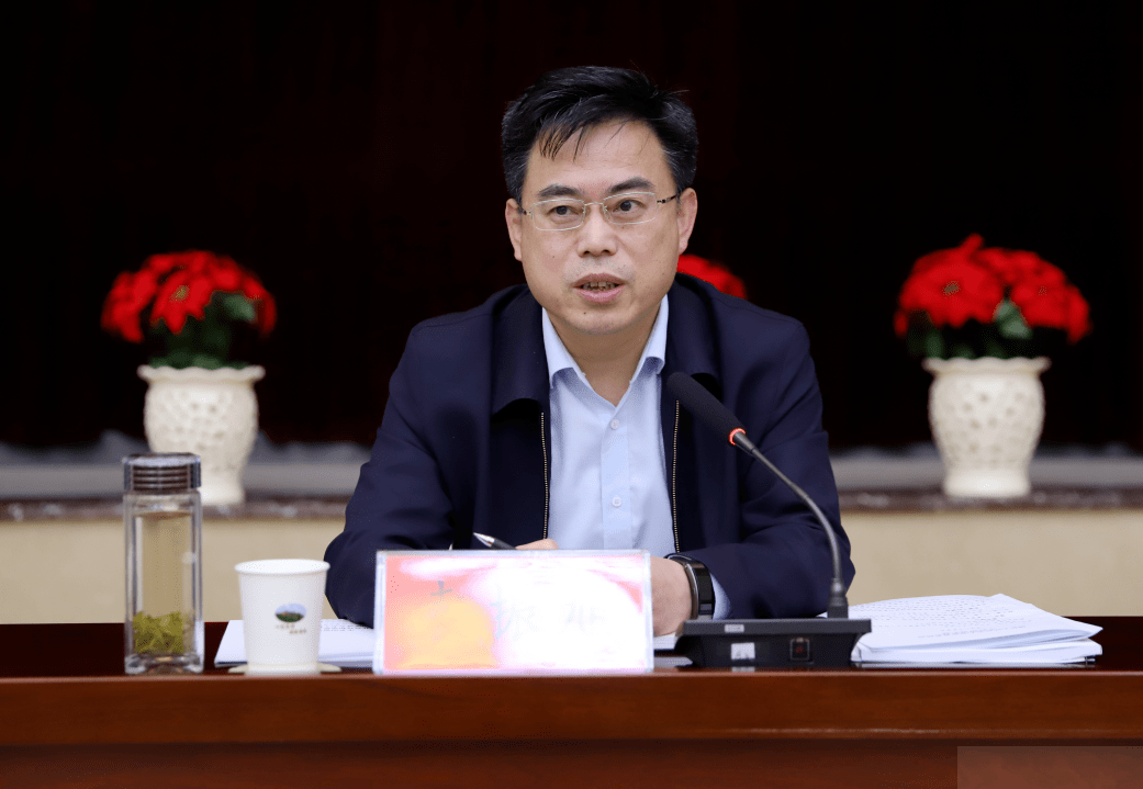 袁振旭一行先后在蒲县五鹿社区,蒲城镇人大代表联络