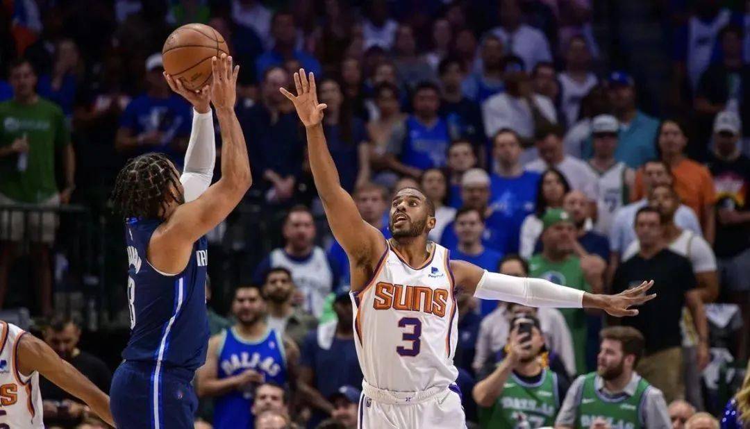 5失误5犯规,保罗连续4场拉胯!看吧,要抢七咯!_比赛_布克_太阳