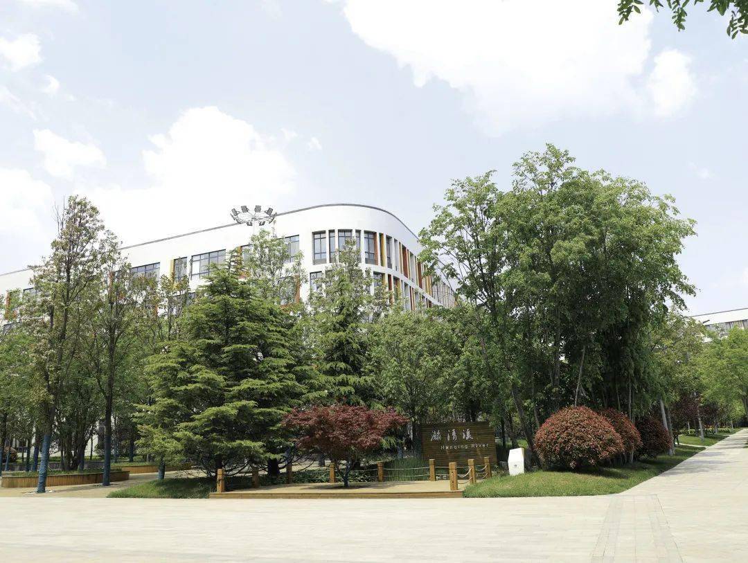 潍坊瀚声学校量身定做最好的教育