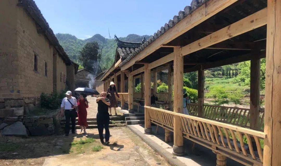 访古游山小漆园