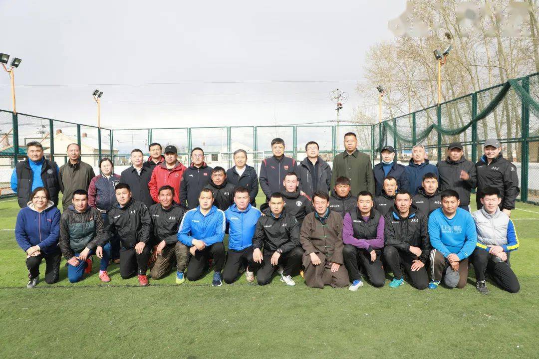 内蒙古自治区体育局局长金满仓就推动县域足球推广普及开展专题调研