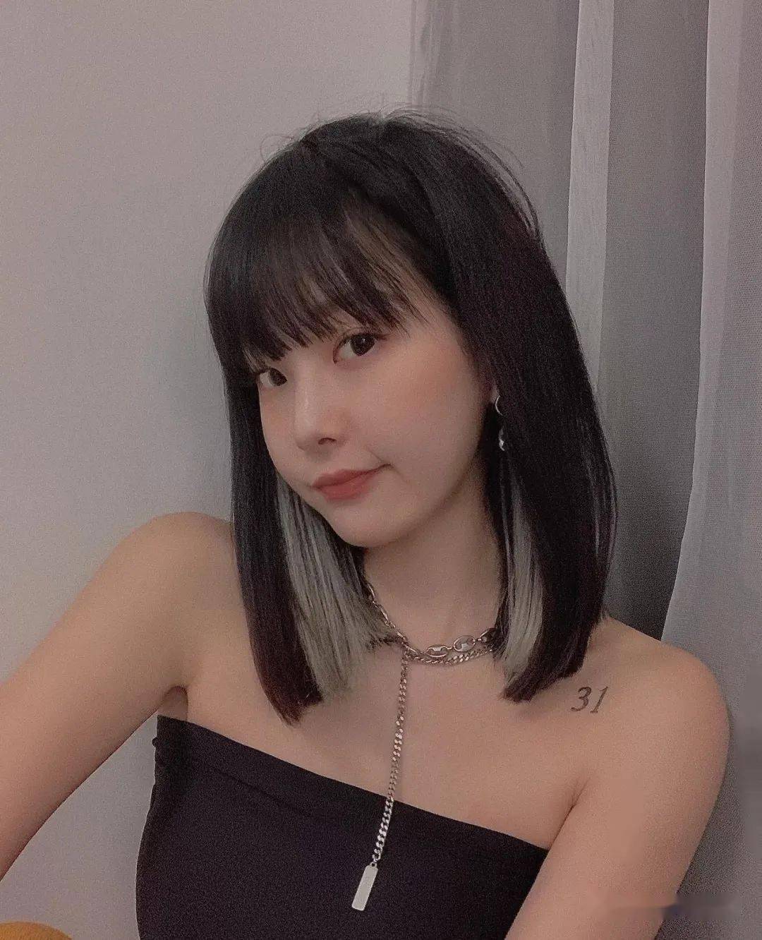 2022不一样的你"挂耳染"火爆全网!_头发_max_上学时