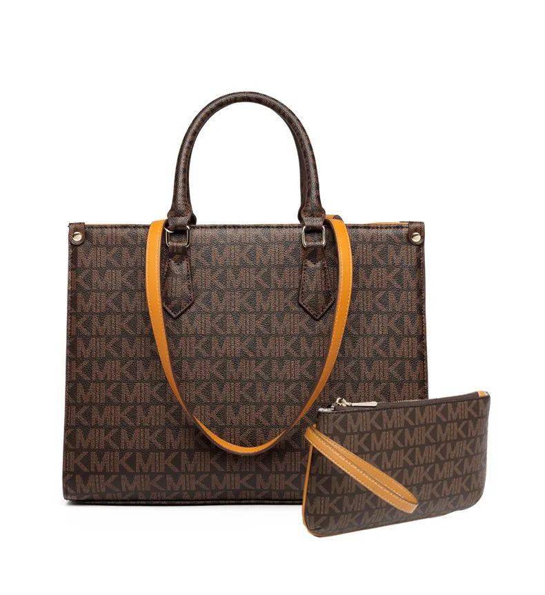 焦下披肩防晒衣棋盘格百搭帆布鞋英国mk包包