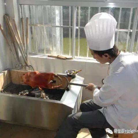 烤乳猪的做法和图解,超级好味_广东_烧烤_广州