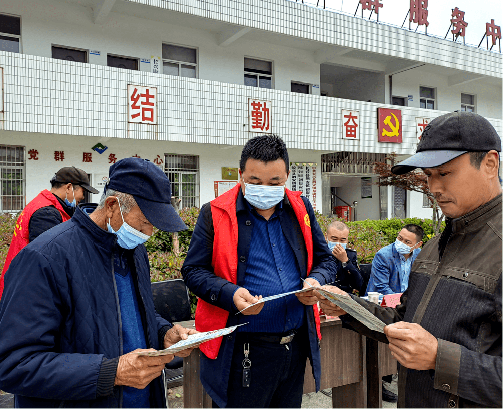 泗安鎮代表在行動同心疫線人大代表助力全員核酸檢測