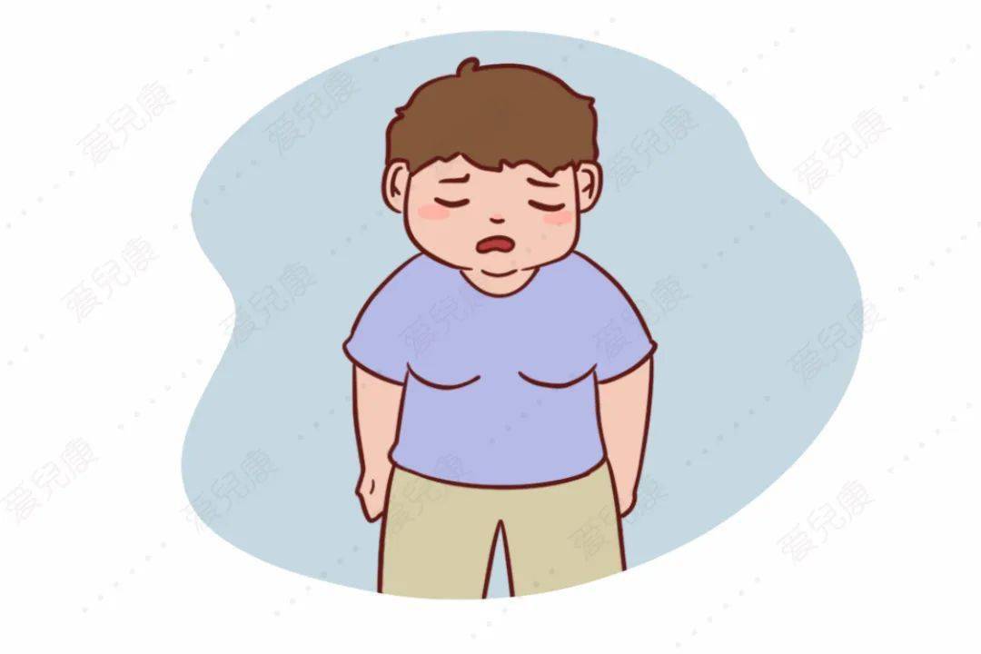 (图片来源:爱儿康原创)更重要的是,越胖的小男孩,丁丁就显得越小.