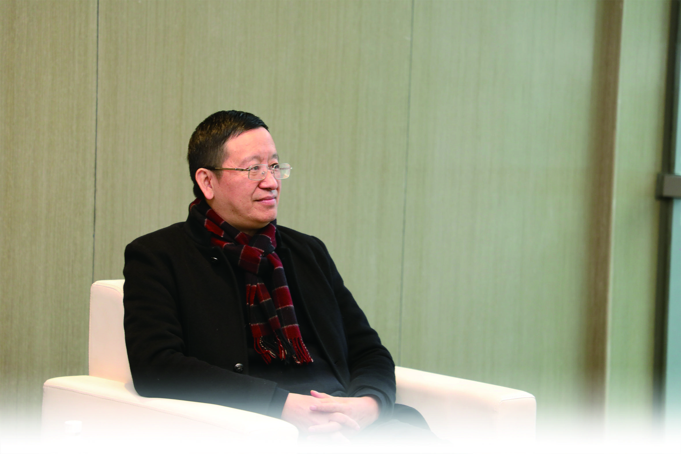 广铁一中教育集团总校长 周伟锋家长信赖;教师成长,干部成才的