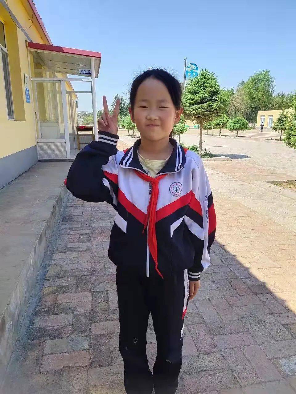 内蒙张梦涵幽默王子指导教师赵明悦