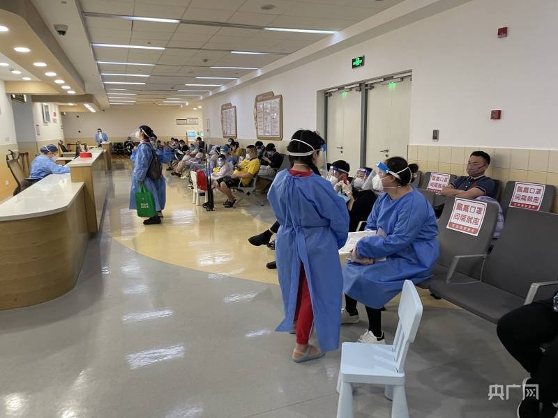 上海儿童医学中心所有科室门诊全部开放儿科专家一线坐诊应对医疗需求