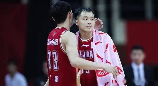 中国男篮增补高诗岩王奕博陆文博3名后卫依旧没有姜宇星