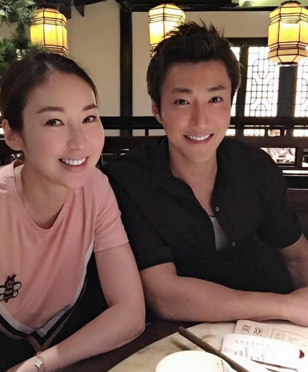 tvb前力捧小生近况曝光,现更手握多门生意_蔡淇俊_姚子羚_生活