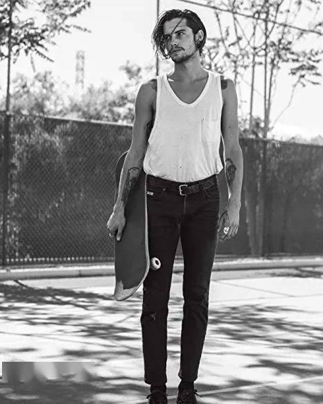 板圈人物dylanrieder生命不止滑板不止