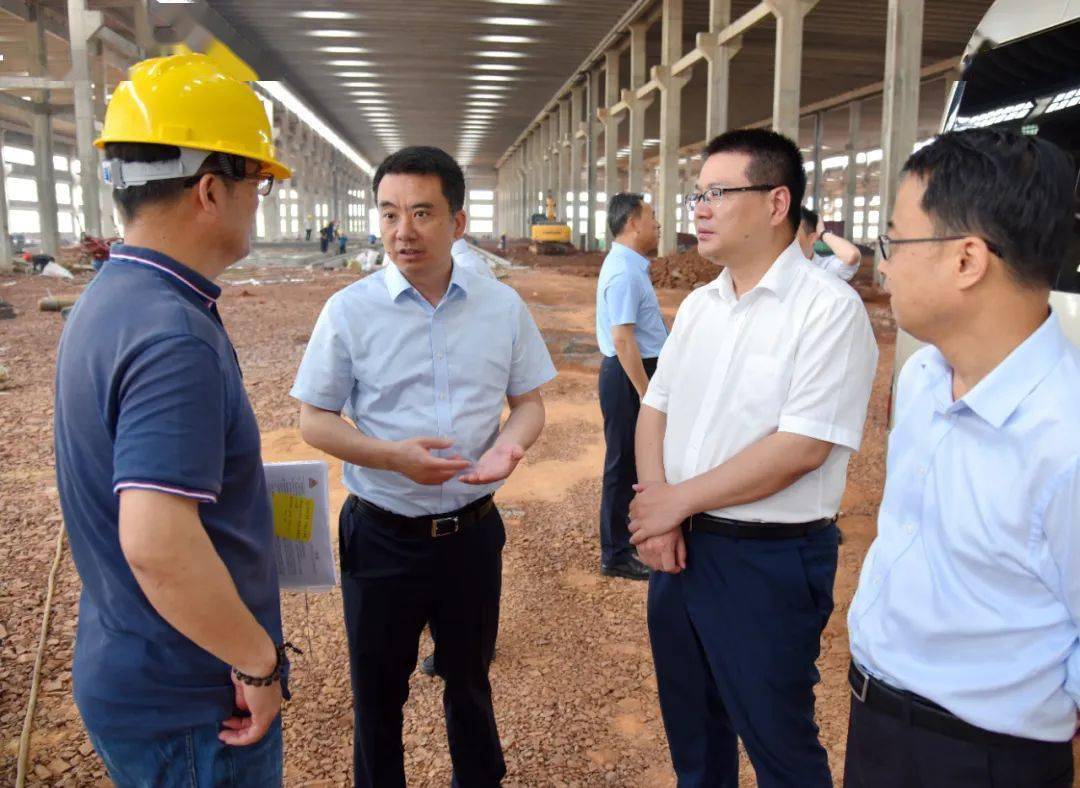 全方位推动赶超跨越夏文勇深入东乡调研